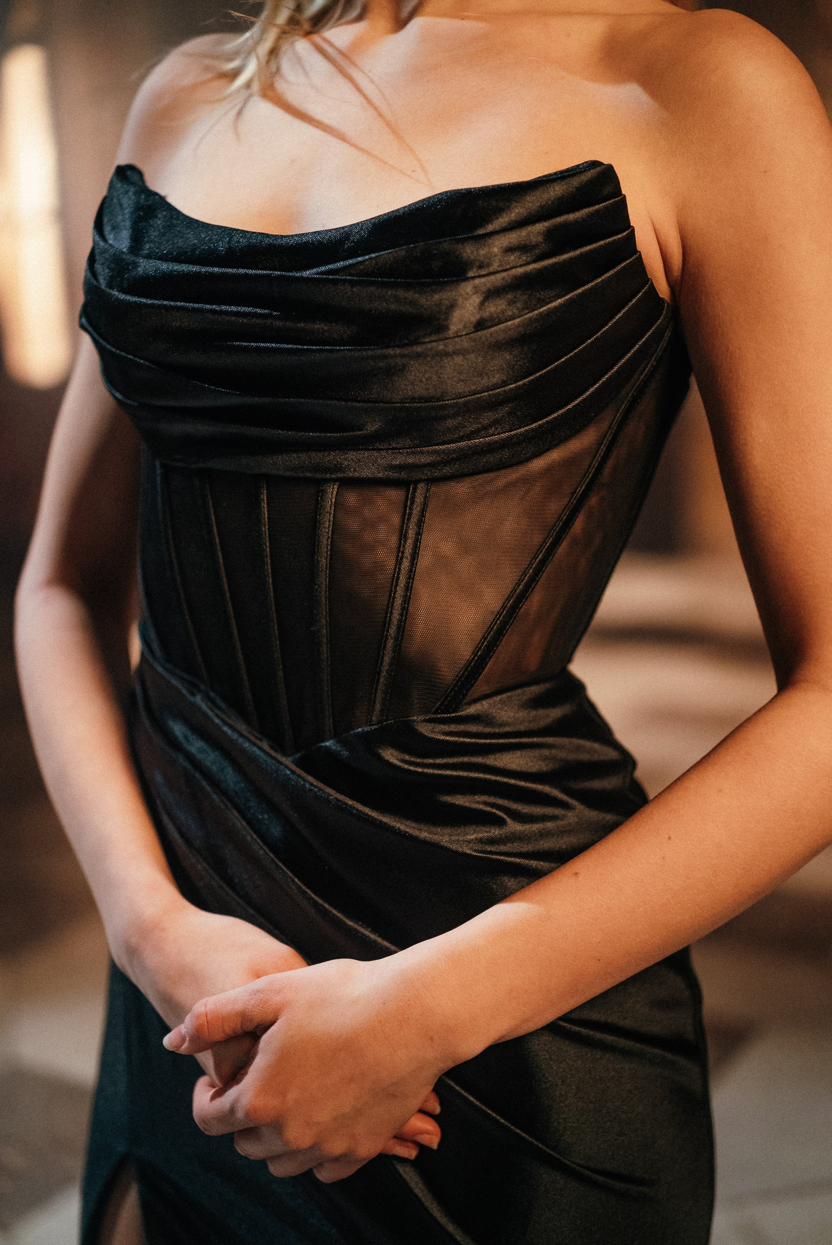 BLACK 49169